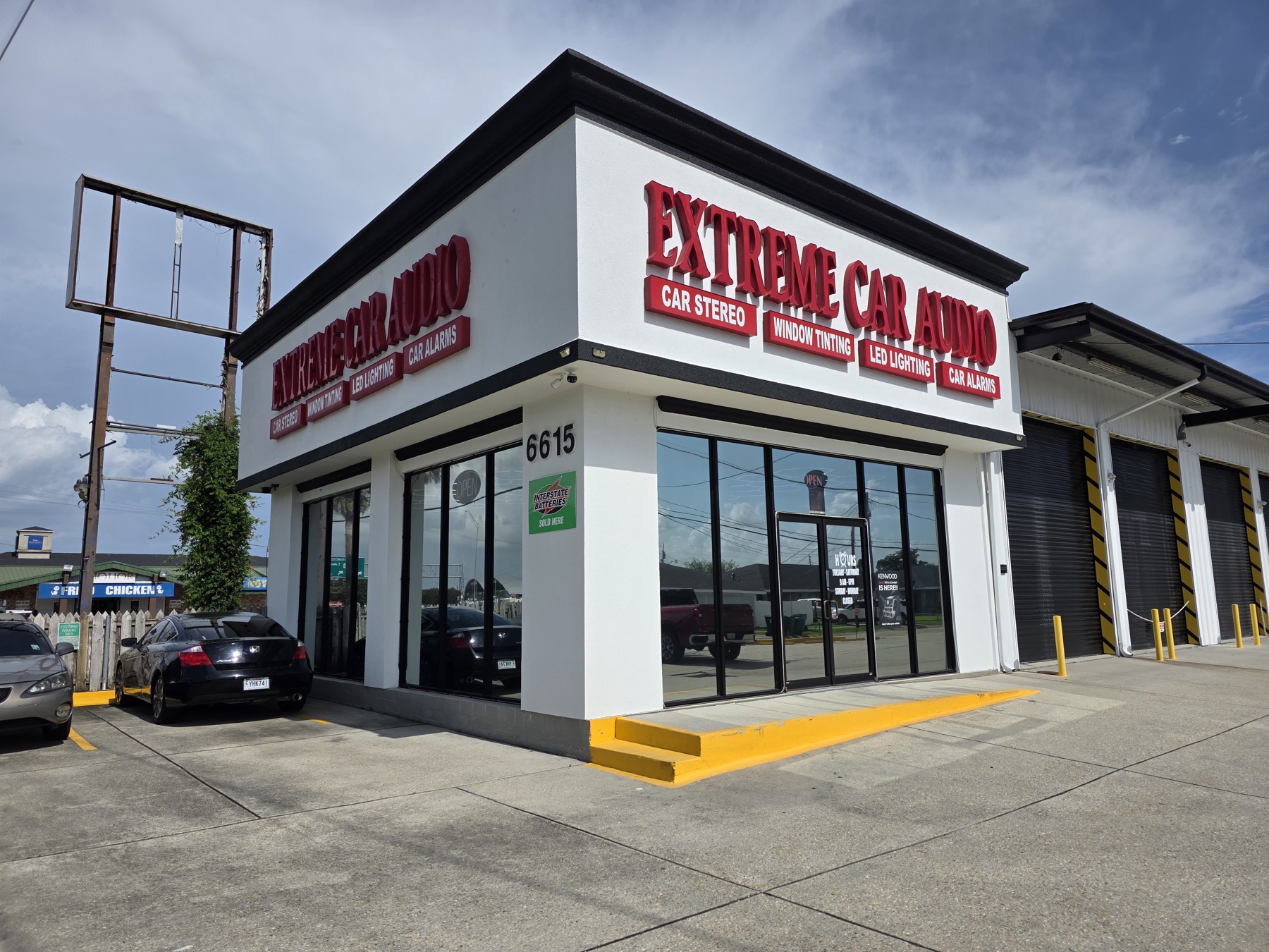 Marrero shop exterior on the Westbank Expressway.